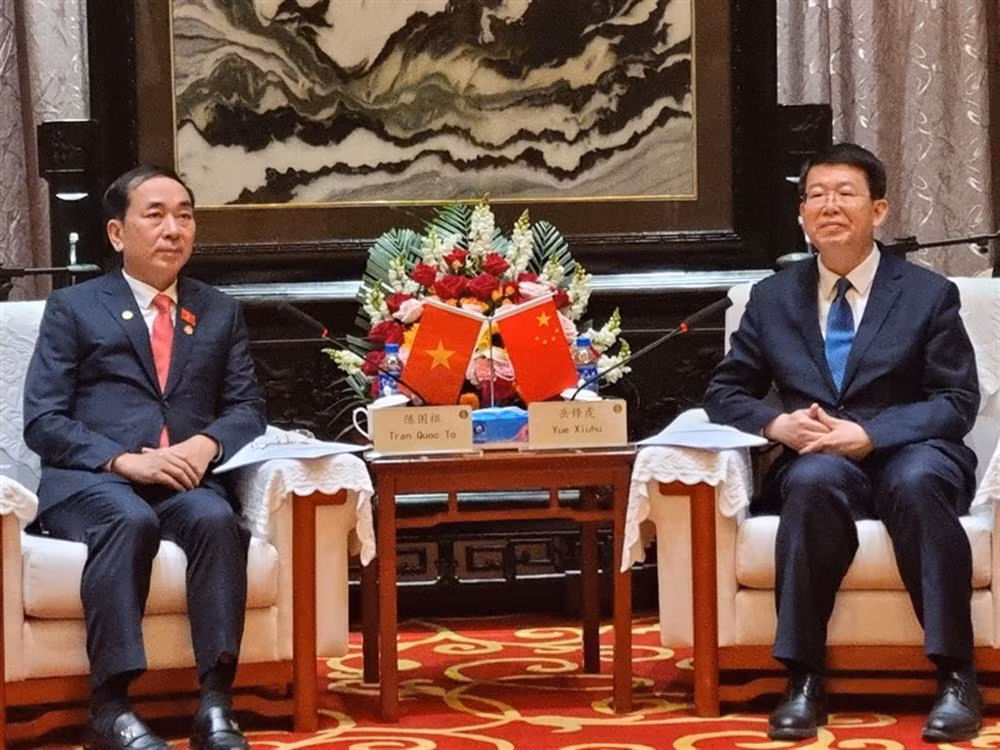Deputy Minister Tran Quoc To visited and worked in Yunnan province, China -0