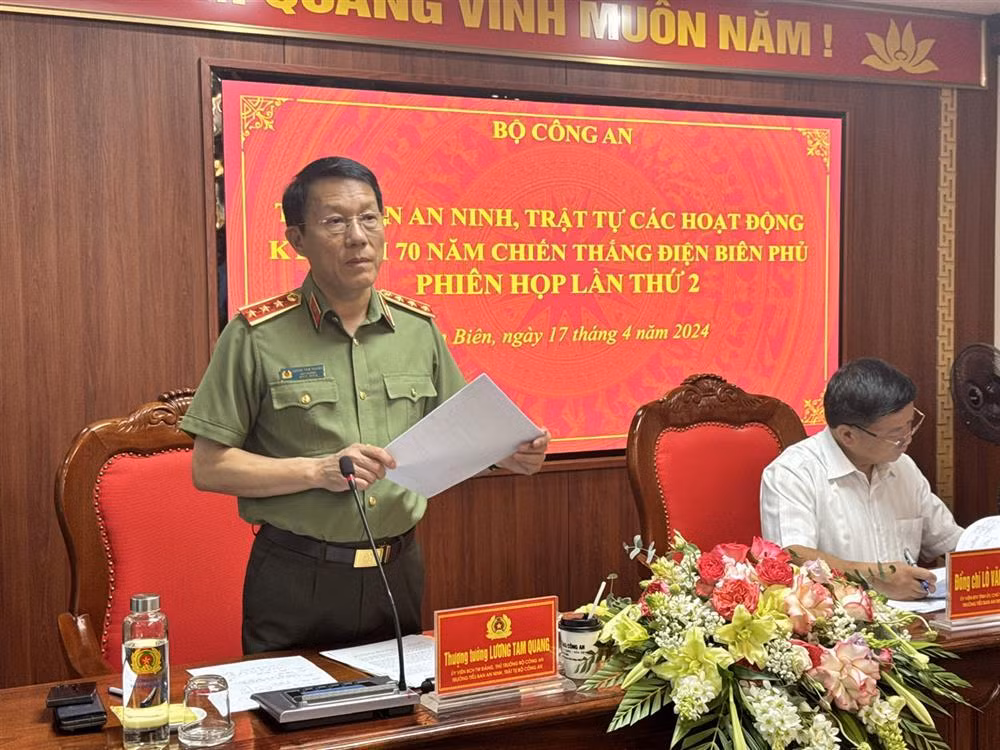 Deputy Minister Luong Tam Quang requests police forces to ensure security and safety for the 70th Anniversary of Dien Bien Phu Victory -0