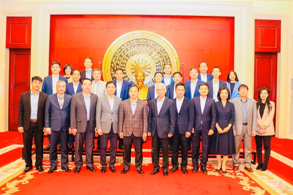 Deputy Minister Nguyen Van Long meets a number of top Chinese officials while visiting China -0