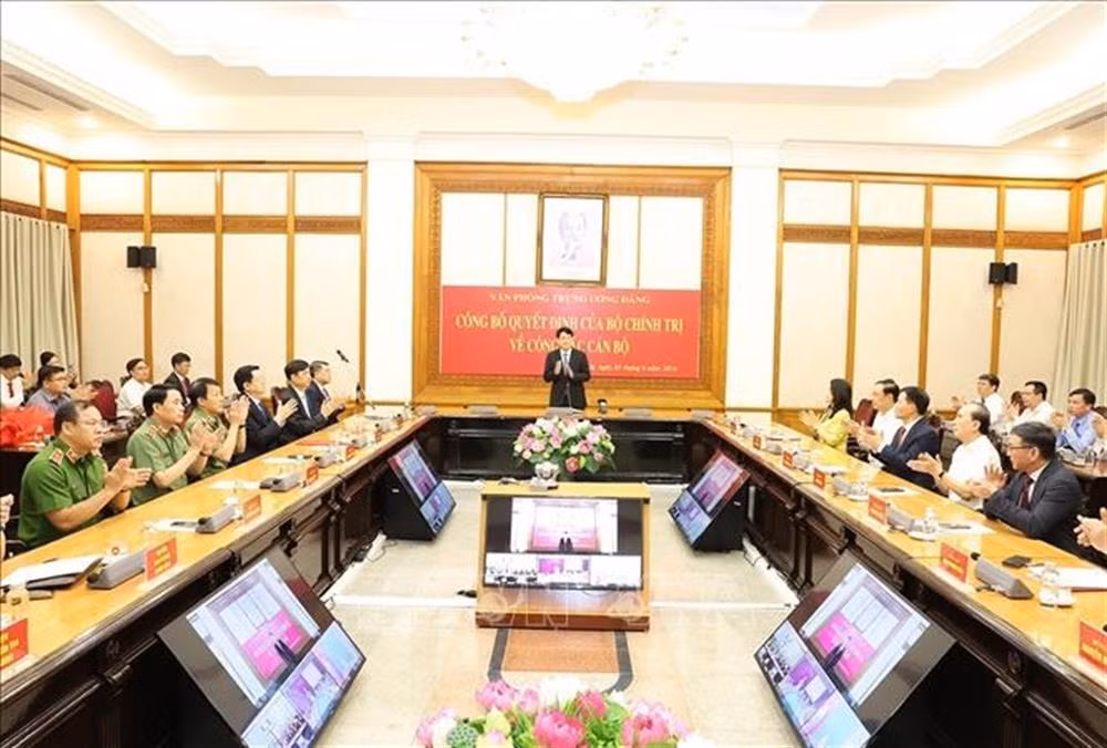 Senior Lieutenant General Nguyen Duy Ngoc appointed as Chief of Party Central Office -0