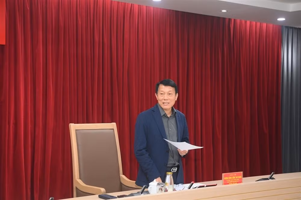 MPS discusses plans to ensure security for the celebration of 70th Dien Bien Phu Victory Anniversary -0
