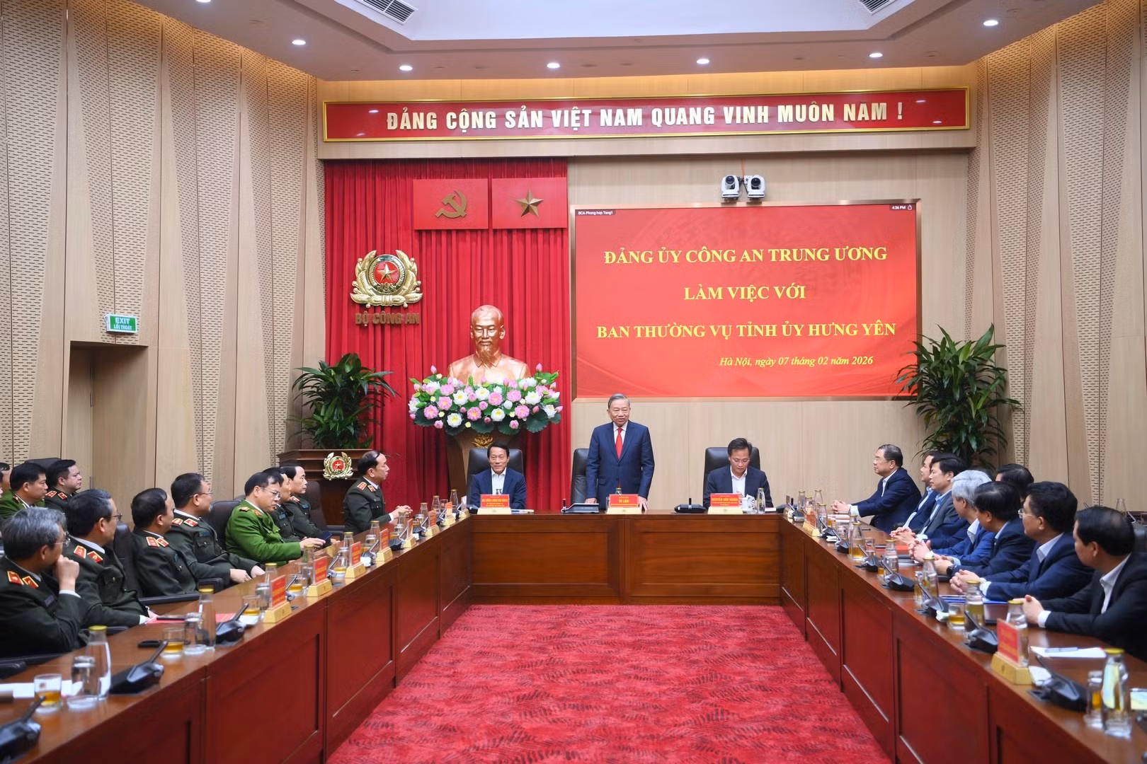 Party General Secretary To Lam attends meeting between leaders of Public Security Ministry and Hung Yen province -0