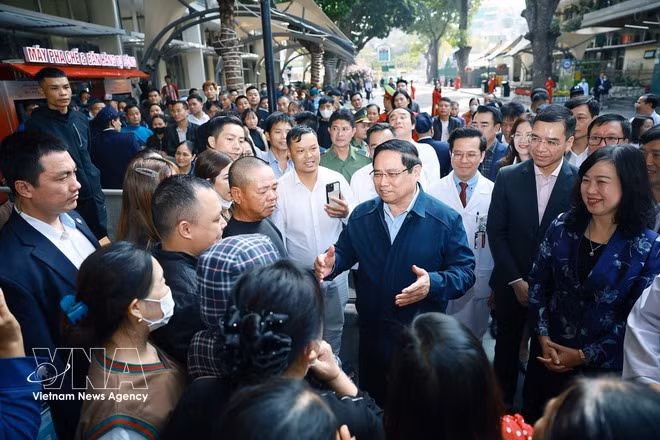 PM extends best wishes to doctors, patients on Tet occasion -0