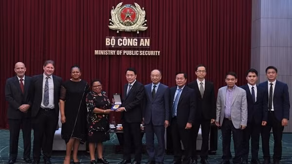 MPS hosts meeting on security and health plans for 4th P4G Summit ảnh 3