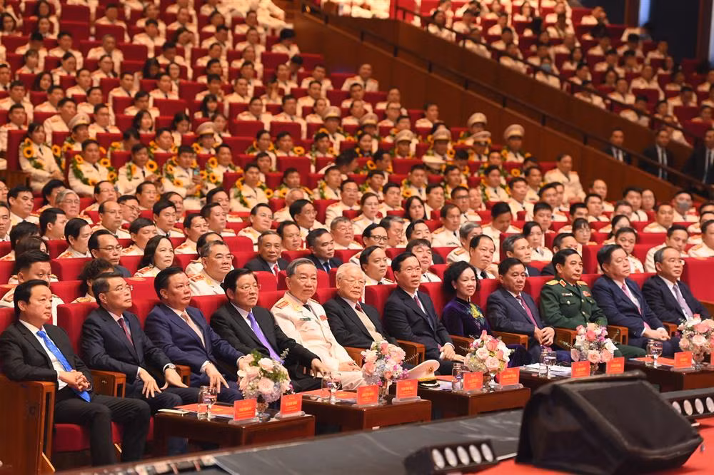 Party General Secretary attends celebration of 75 years of Public Security Forces following Uncle Ho’s teachings -0