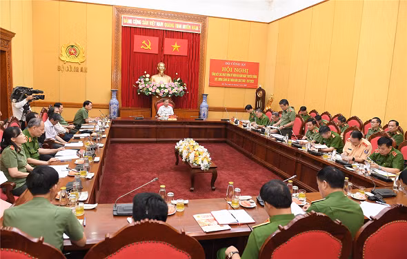 60th founding day of police force celebrated nationwide with various large-scale activities -0