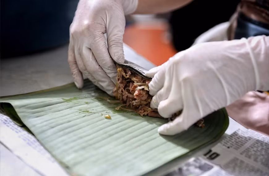 TET - Unique fermented horse dish of Luc Ngan -3