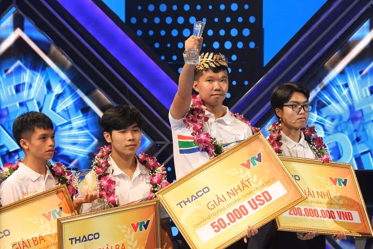 Thanh Hoa’s student becomes Road to Olympia winner -0