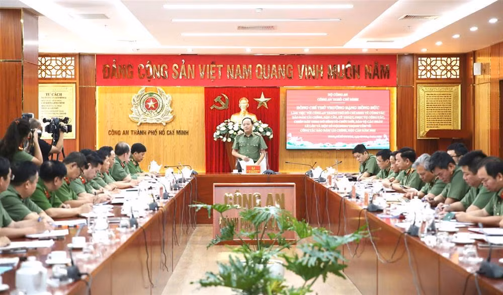 Deputy Minister Dang Hong Duc works with Ho Chi Minh City Police Department -0