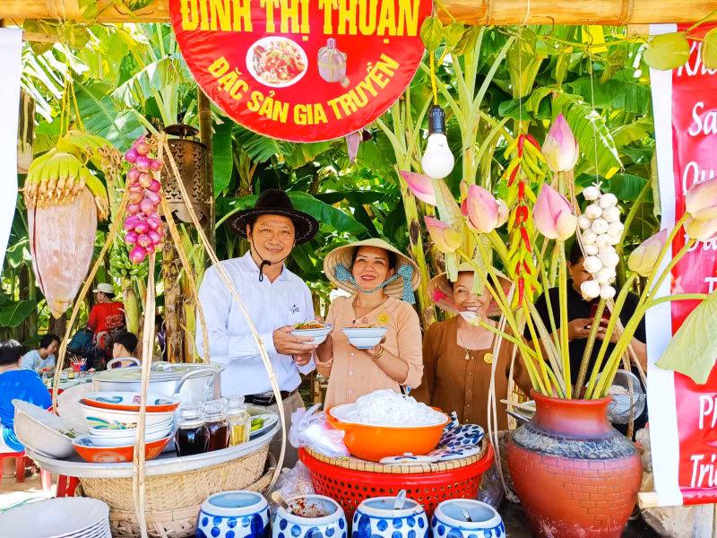 Quang noodle - A quintessence of Quang Nam cuisine -0