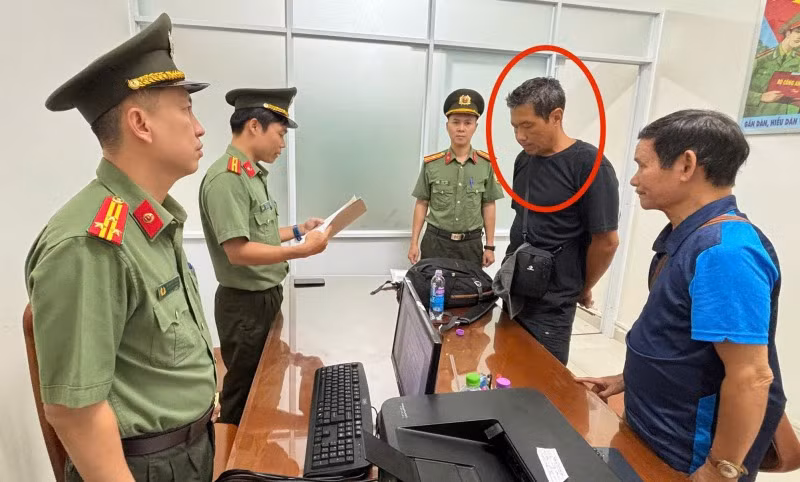 Deputy Minister Le Quoc Hung commends Khanh Hoa Provincial Police Department for arresting INTERPOL Red Notice fugitive -0
