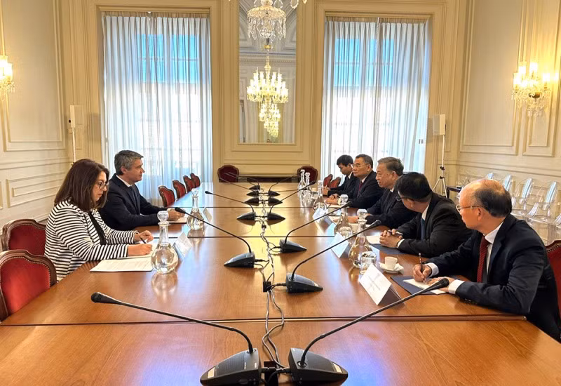 Vietnam and Portugal seeking to expand security cooperation -0