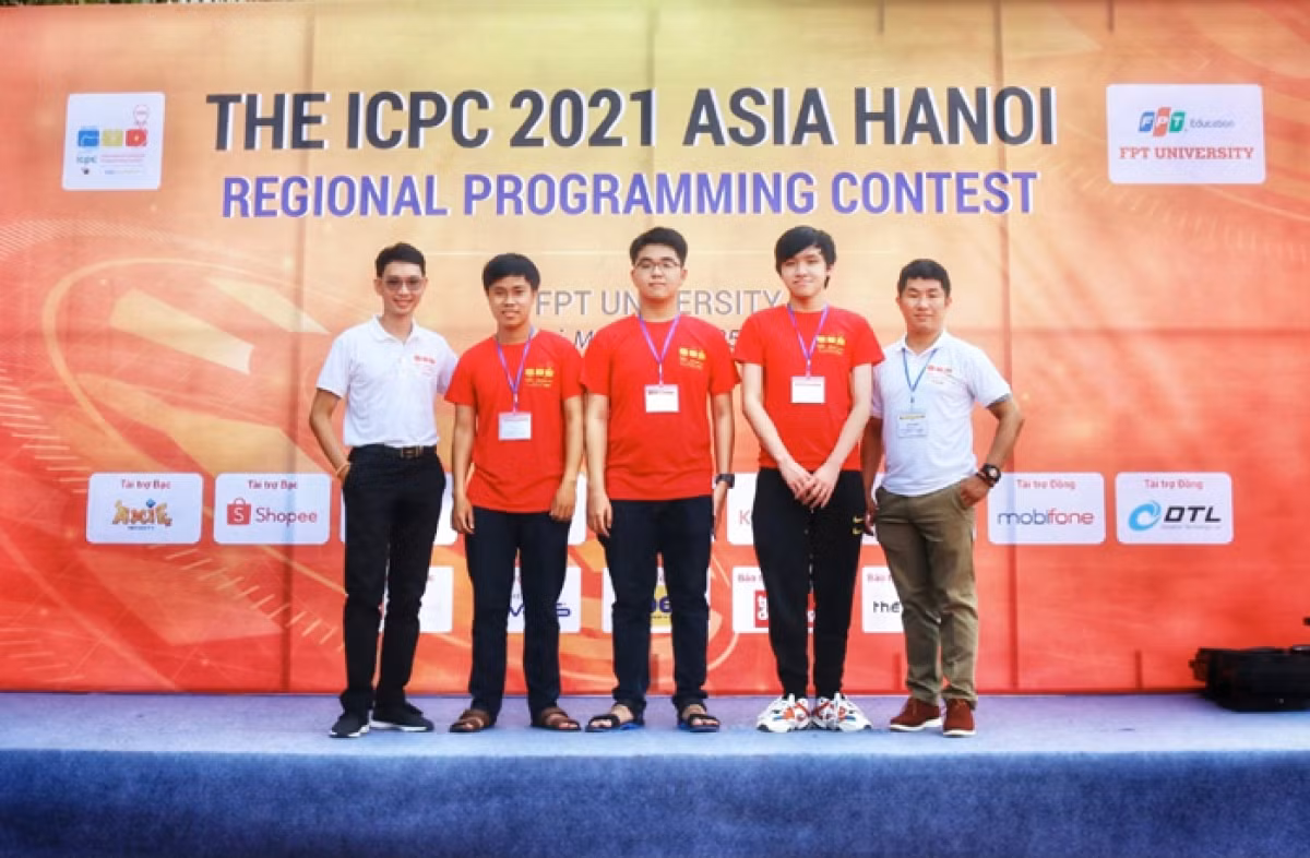 Vietnam wins IEEEXtreme Programming Competition 2022 -0