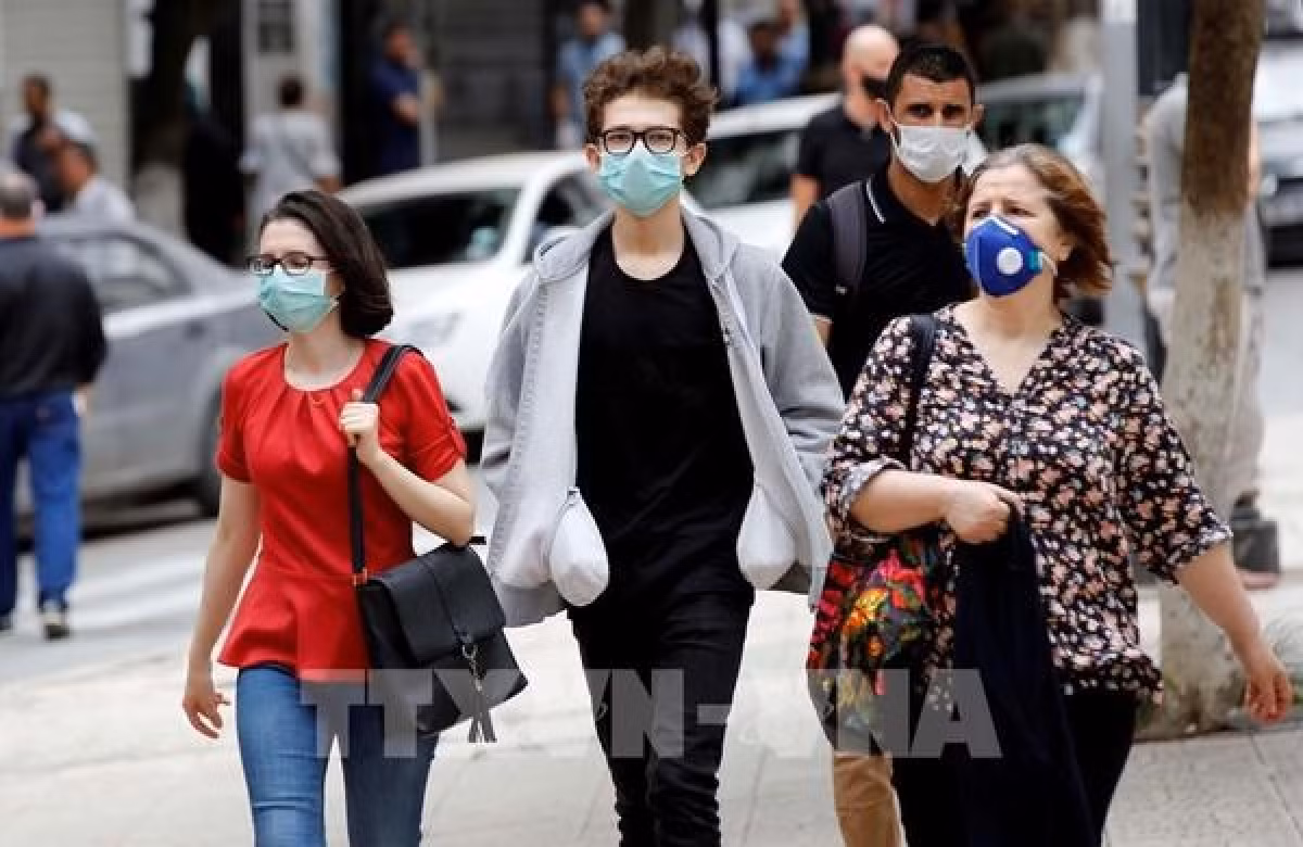 Vietnamese citizens advised to be cautious when signing contracts to work abroad -0