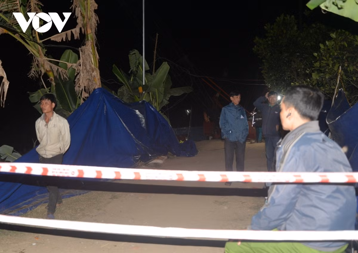 Slim hope rests as rescue efforts go on for boy falling 35m deep into concrete pillar -8