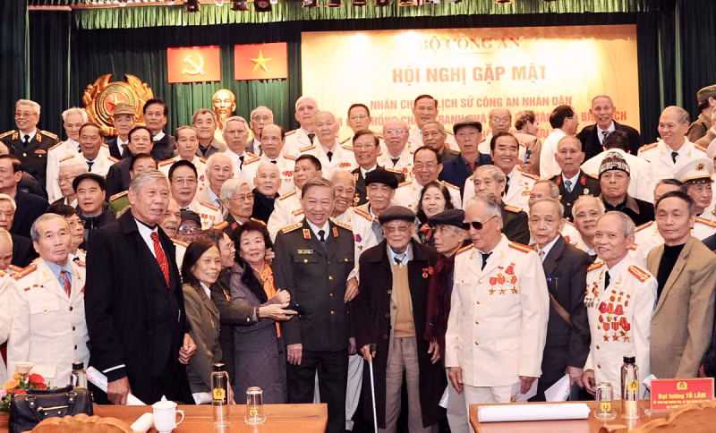 MPS hosts meeting with police combat veterans -0