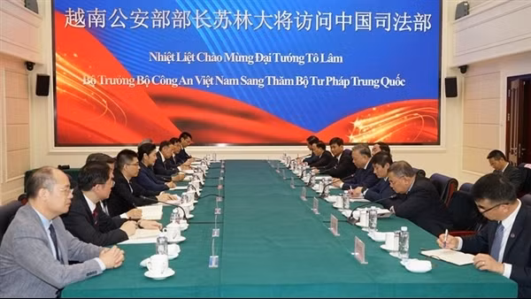 Minister To Lam visits Chongqing city, China ảnh 2