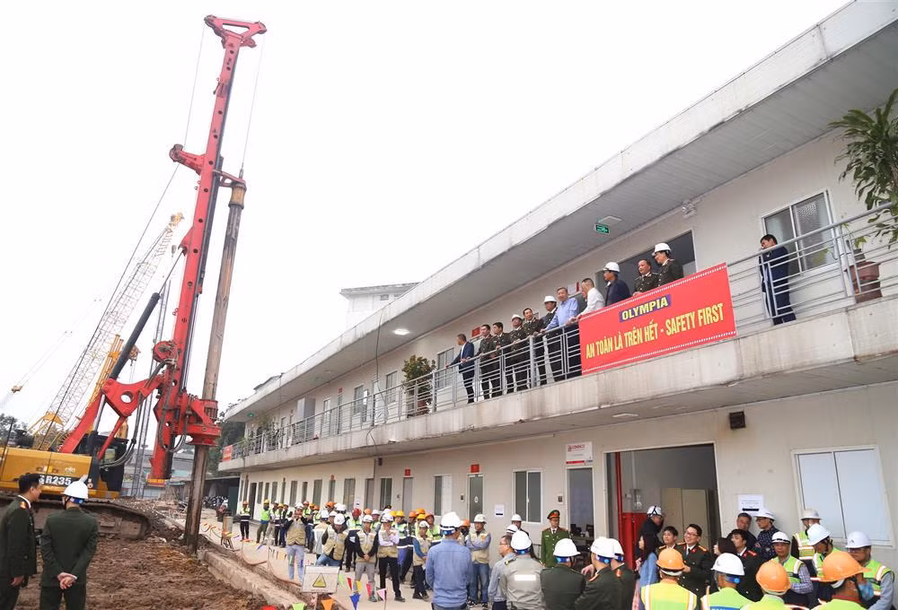 Minister To Lam inspects construction site of the Ministry of Public Security headquarters -0