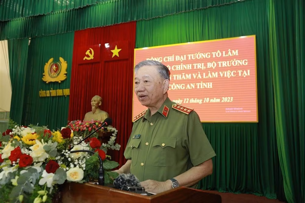 Minister To Lam visits Binh Dinh Provincial Police Department -0