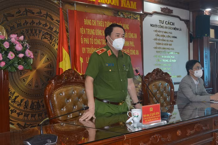 Deputy Minister Le Quoc Hung works with Lam Dong police on COVID-19 prevention and combat -0