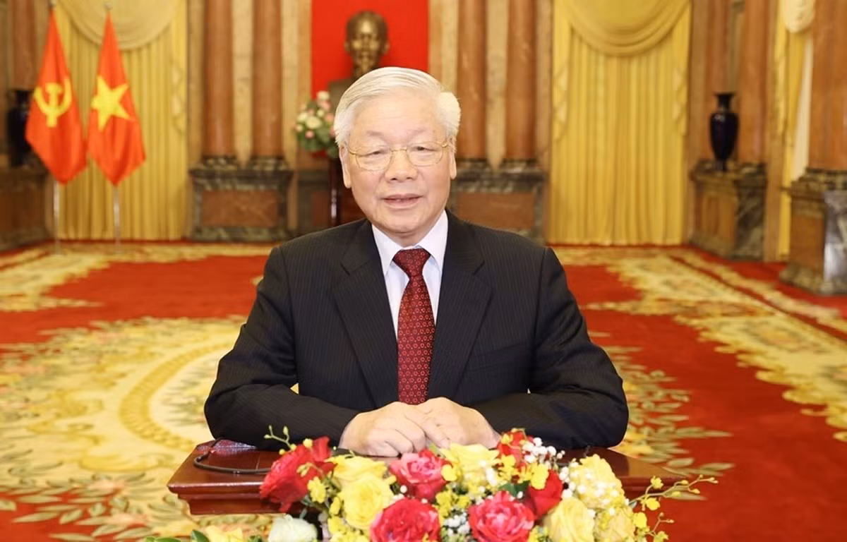 Party chief stresses importance of building more and more powerful Vietnam -0