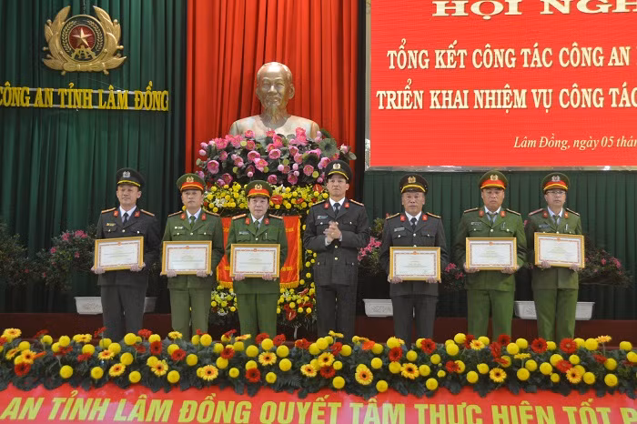 Lam Dong police play core role in ensuring security and order -0