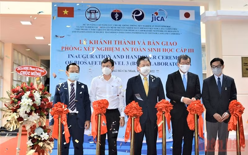 JICA-funded biosafety level-3 laboratory put into operation in HCMC -0