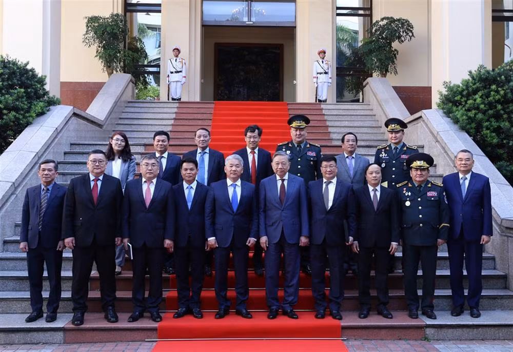 Mongolian National Security Council visits Vietnam's Ministry of Public Security -0