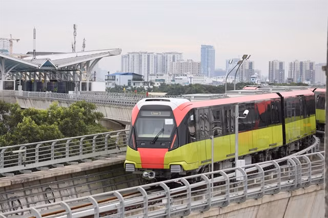 Hanoi’s second metro line goes on trial run -0