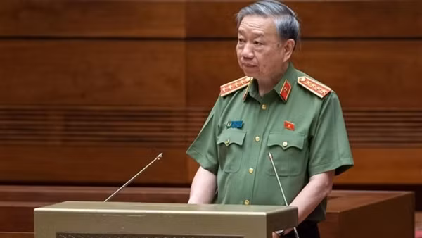 Draft law on forces participating in security and order protection at grassroots to be discussed at 5th NA sitting ảnh 3