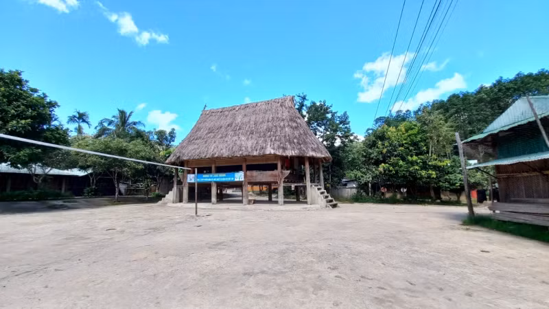 Guol house - Spiritual and cultural symbol of Cotu ethnic minority in Quang Nam. -0