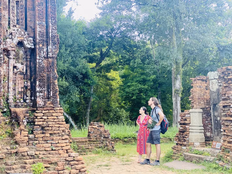 Hidden beauty of My Son Holy Land attracts international visitors&nbsp; -3