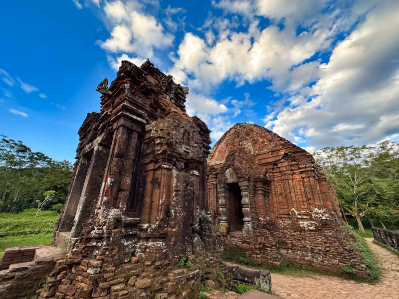 Hidden beauty of My Son Holy Land attracts international visitors&nbsp; -1