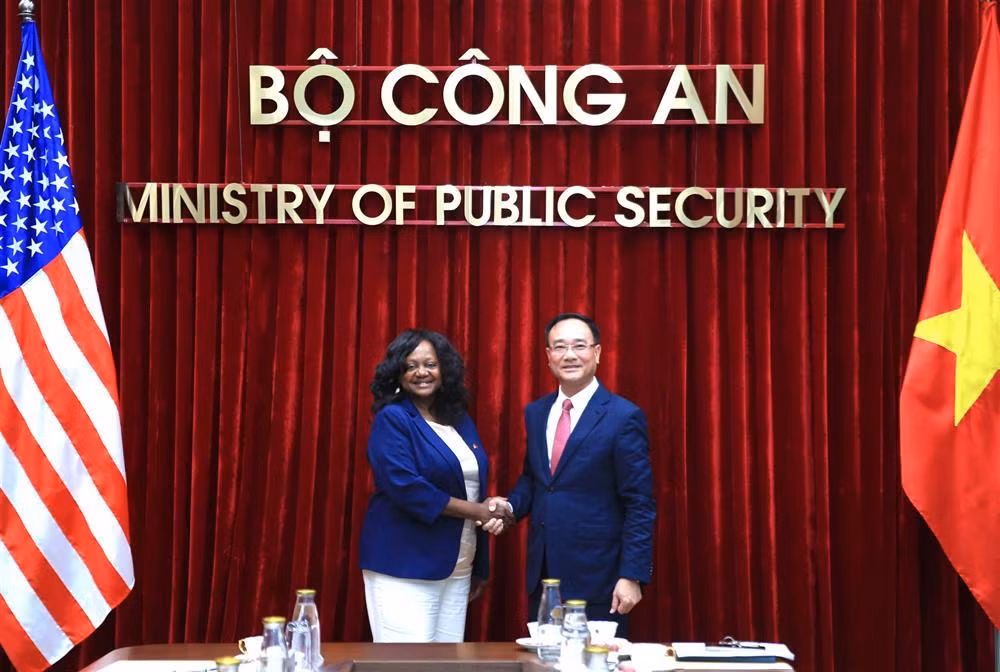 Deputy Minister Pham The Tung hosts US Under Secretary of State -0