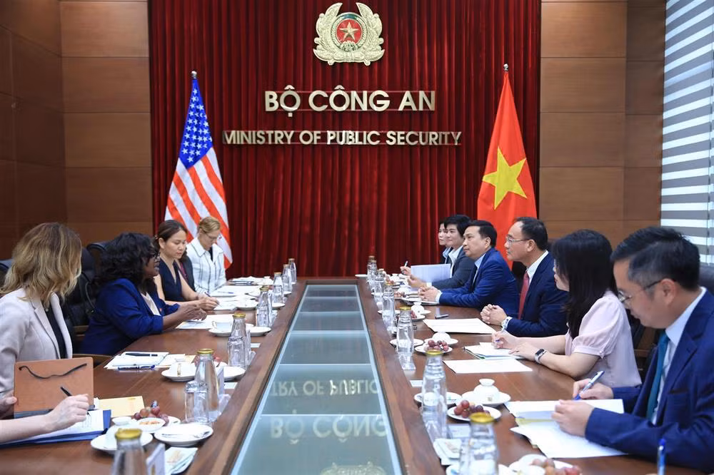 Deputy Minister Pham The Tung hosts US Under Secretary of State -0