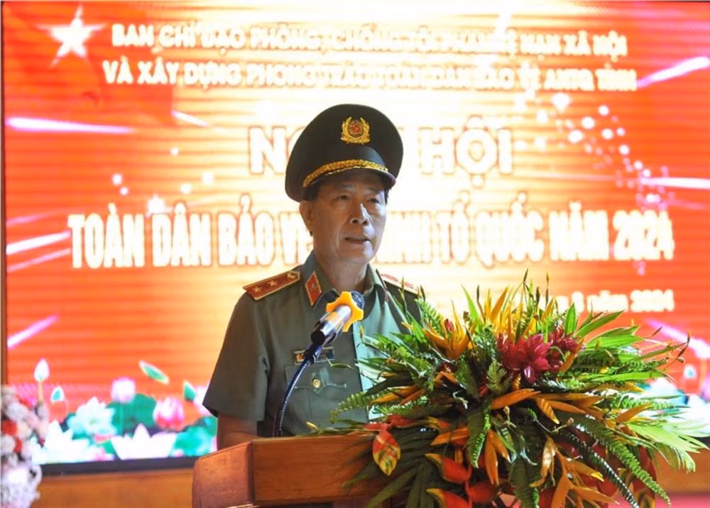 Deputy Minister Le Quoc Hung attends “All people protecting national security” Festival in Dak Lak -0