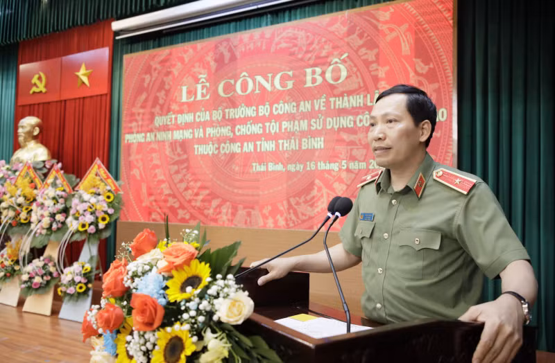 Deputy Minister Le Van Tuyen visits Thai Binh Provincial Police Department -0
