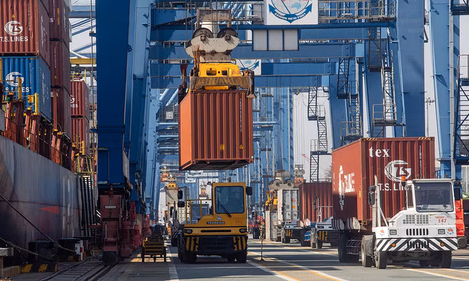 World Bank lowers Vietnam growth forecast to 5.3 pct -0