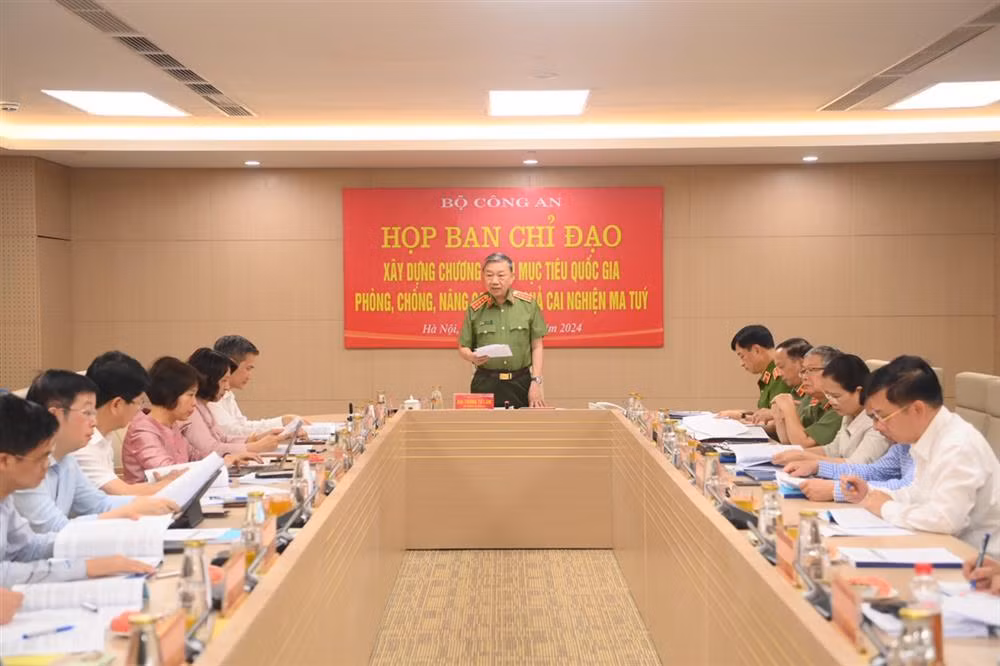 Agencies requested to step up drafting of National Target Program on countering drug crime -0