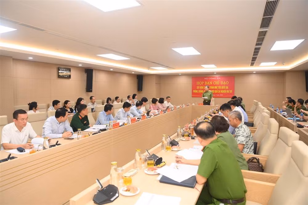 Agencies requested to step up drafting of National Target Program on countering drug crime -0