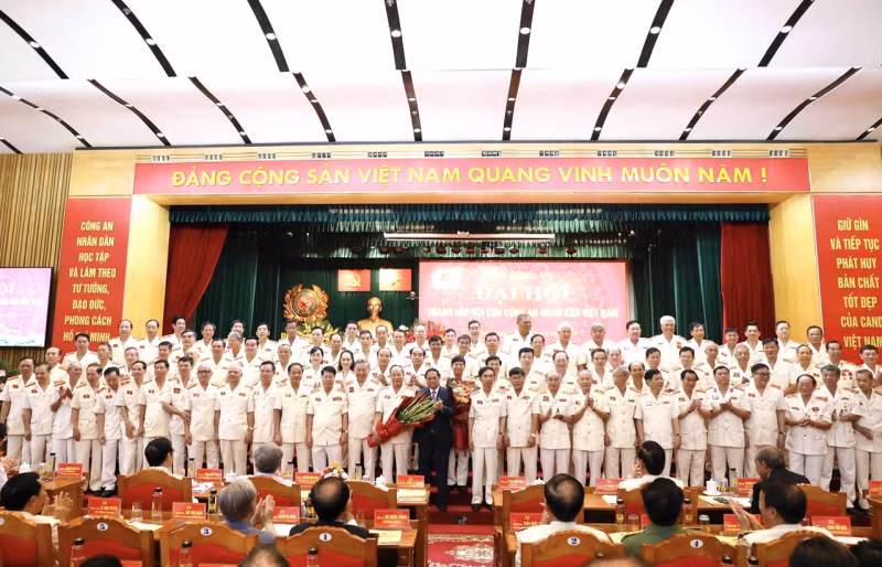 General Le Quy Vuong becomes Chairman of Vietnam Public Security Veterans’ Association -0