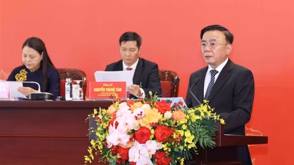 Deputy Minister Le Quoc Hung inspects security protection for 14th National Party Congress ảnh 3