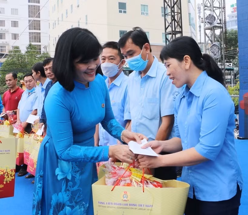 207,000 USD in aid to brighten Tet for Hanoi’s most vulnerable -0