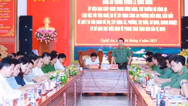 Nghe An Street Festival excites spectator ảnh 8