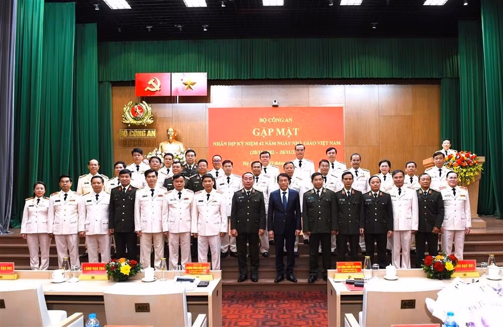 MPS celebrates 42nd Vietnamese Teachers’ Day -0