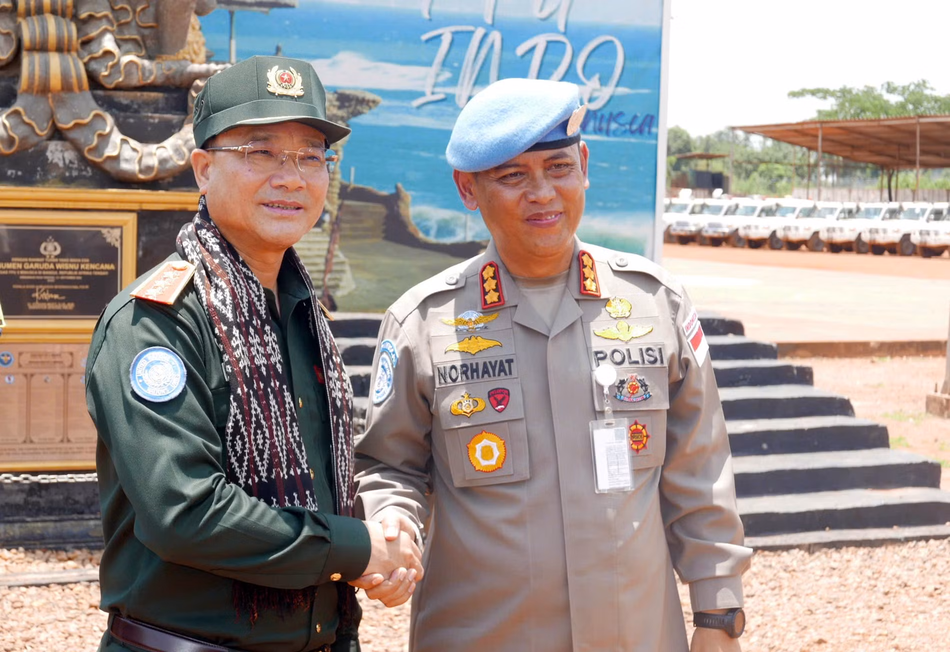 Deputy Minister Pham The Tung visits Indonesian Police Unit and Bhutanese Light Quick Reaction Force -0