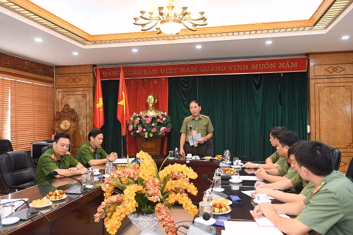 Deputy Minister Tran Quoc To inspects facilities for 2022 People's Public School Entrance Examination -0