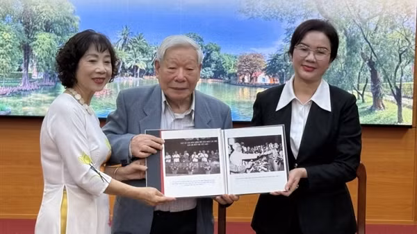 International photographers join Photographic Society of America gathering in Ninh Binh ảnh 2