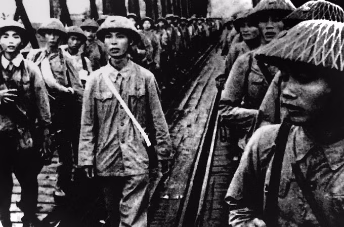 Hanoi relives historic, liberating moment - 3