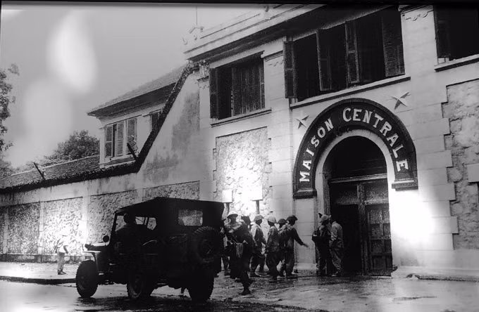 Hanoi relives historic, liberating moment - 4